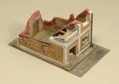 6161  наборы для диорам  WRECKED HOUSE (1:72) 8001283061612