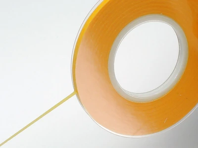 87207  инструменты для работы с краской  Masking Tape (2mm Width) 2000000180250