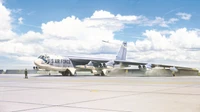 1451  авиация  B-52G Stratofortress Early version with Hound Dog Missiles  (1:72) 8001283014519
