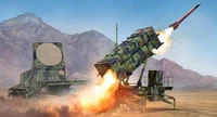 01022  техника и вооружение  ЗРК  M901 Launching Station &amp; AN/MPQ-53 Radar set Patriot  (1:35) 2000002097228