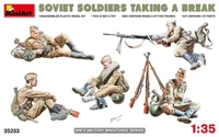 35233  фигуры  SOVIET SOLDIERS TAKING A BREAK  (1:35) 4820183311030