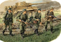 6124  фигуры Panzergrenadier Division "Grosdeutschland" (Karachev 1943) (1:35) 89195861245