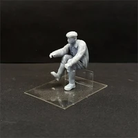 DMS-35218  фигуры  Тракторист АСХТЗ-НАТИ  (1:35) 2000002177302