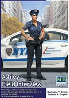 MB24027  фигуры  Ashley - Field Interview  (1:24) 2000000085982