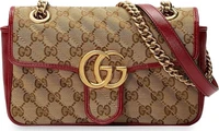 Мини-сумка Gucci GG Marmont с контрастной отделкой 667390