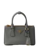 Мини-сумка Galleria из сафьяновой кожи с верхней ручкой Prada, серый 25796877