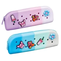 81198 Косметичка Charm 19*6.5*2.7 cм (силикон+ПВХ), цвет в ассортименте (розовый, голубой). В комплекте 4 силиконовых клипсы, которые легко крепятся и снимаются 447159853