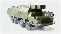 Макет машины обеспечения боевого дежурства 15В240 ракетного комплекса РС-24 "Ярс" 1634096811