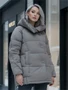 Куртка зимняя женская с капюшоном модная коричневого цвета 7651K 2123297945